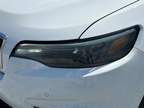 Used 2019 Jeep Cherokee Limited w/ Technology Group FWD image 6