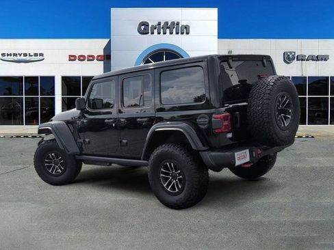 Used 2026 Jeep Wrangler Unlimited Rubicon AWD/4WD image 9