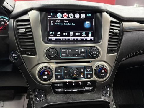 Used 2018 GMC Yukon Denali w/ Open Road Package AWD/4WD image 23