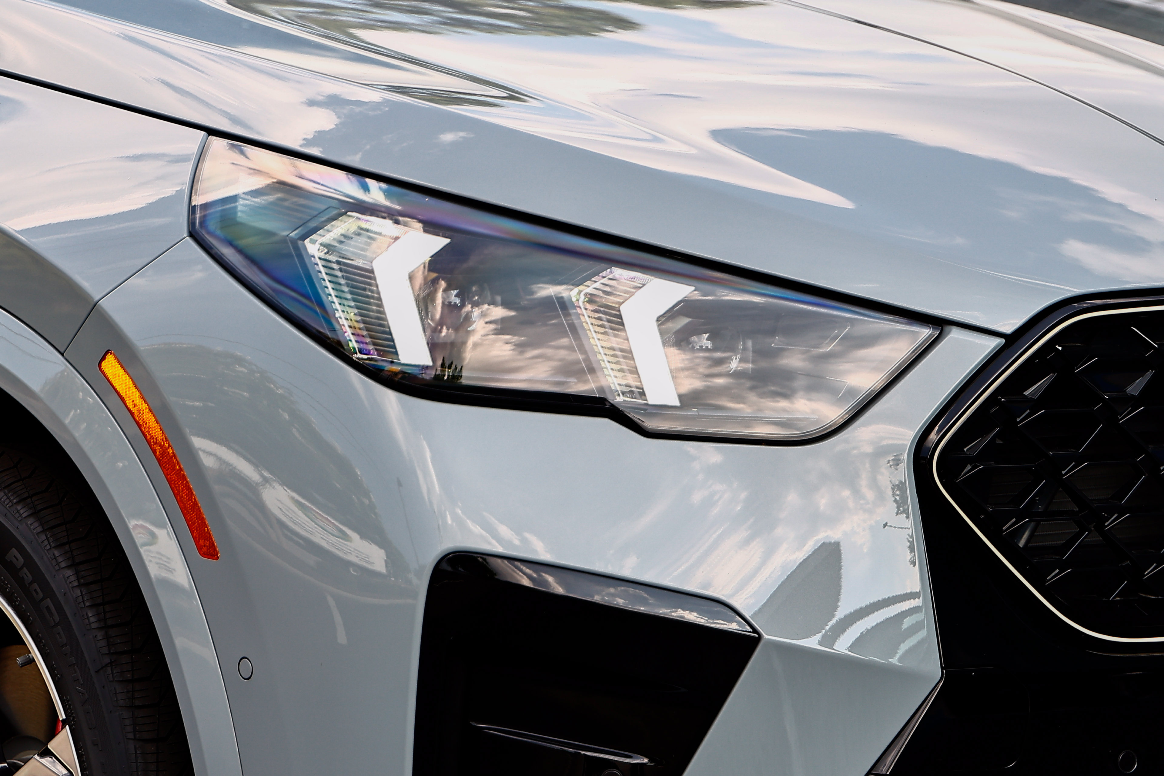 New 2027 BMW X2 xDrive28i AWD/4WD image 3