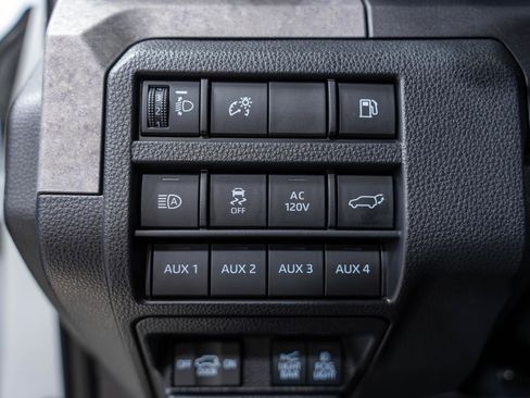 Used 2025 Toyota 4Runner Trailhunter image 85