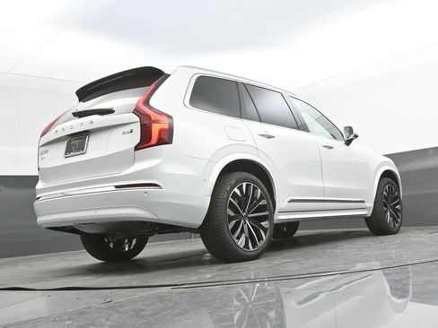 New 2026 Volvo XC90 B6 Ultra w/ Protection Package AWD/4WD image 35