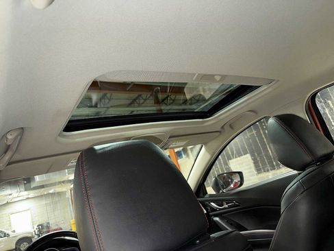 Used 2016 MAZDA MAZDA3 i Grand Touring image 25