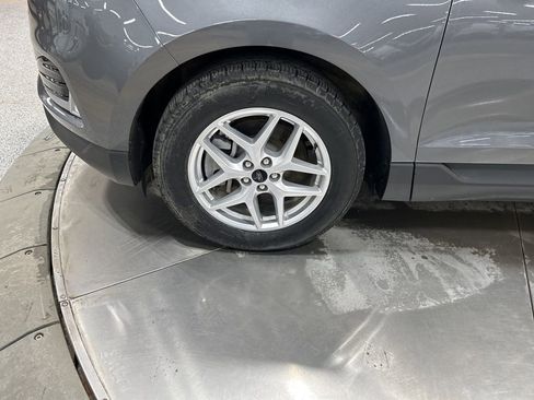 Certified 2024 Ford Edge SEL w/ Convenience Package image 35