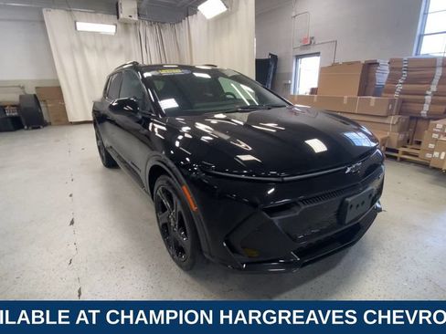 Used 2024 Chevrolet Equinox EV RS FWD image 3