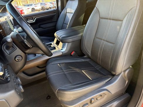 Certified 2024 Chevrolet Silverado 1500 High Country w/ Technology Package AWD/4WD image 21