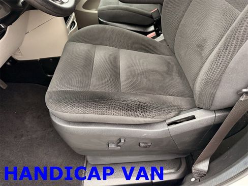 Used 2019 Dodge Grand Caravan SE image 11