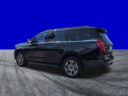 Certified 2025 Ford Expedition Active AWD/4WD image 6
