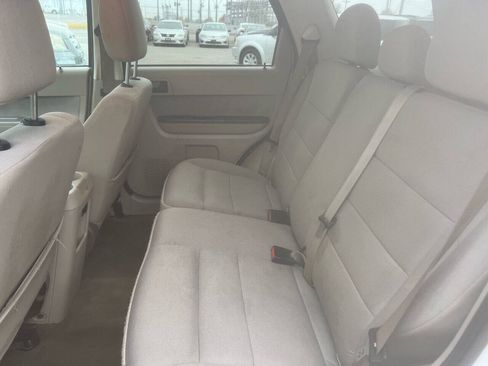Used 2011 Ford Escape XLT AWD/4WD image 14