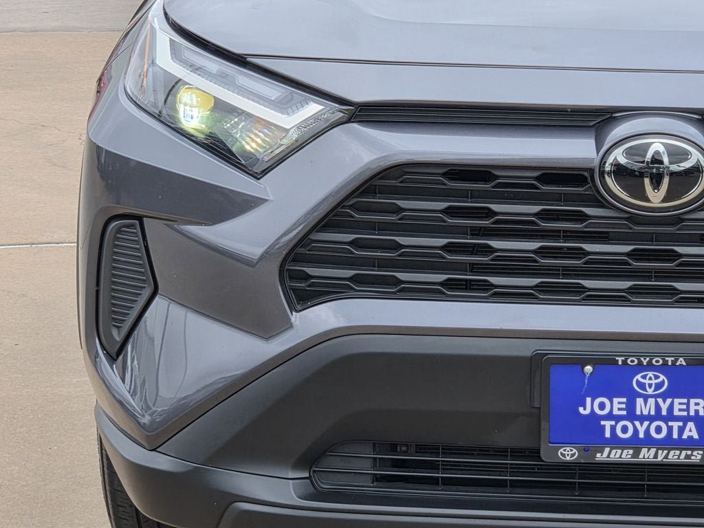 Used 2025 Toyota RAV4 LE FWD image 5