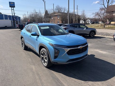 New 2026 Chevrolet Trax LT w/ Driver Confidence Package image 1