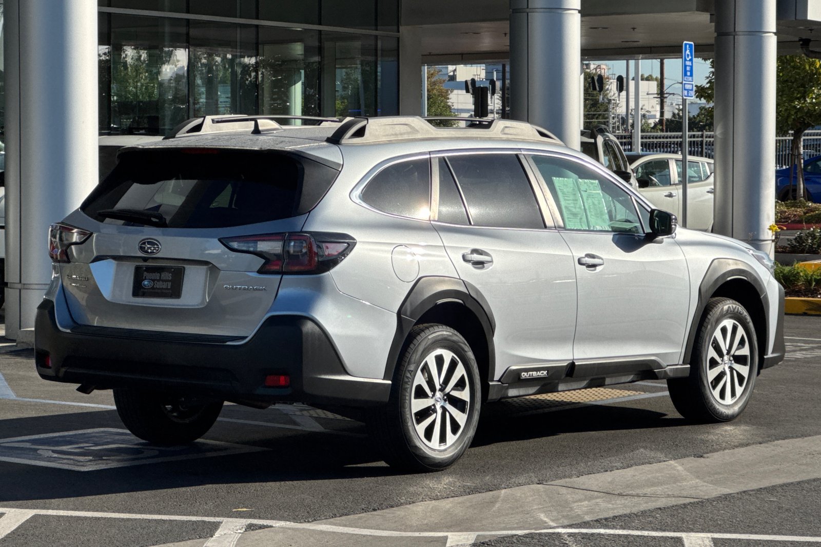 Certified 2024 Subaru Outback Premium w/ Popular Package #1 AWD/4WD image 4
