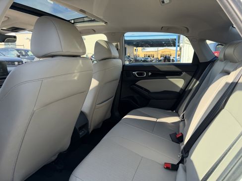 Used 2024 Honda Civic Touring image 21