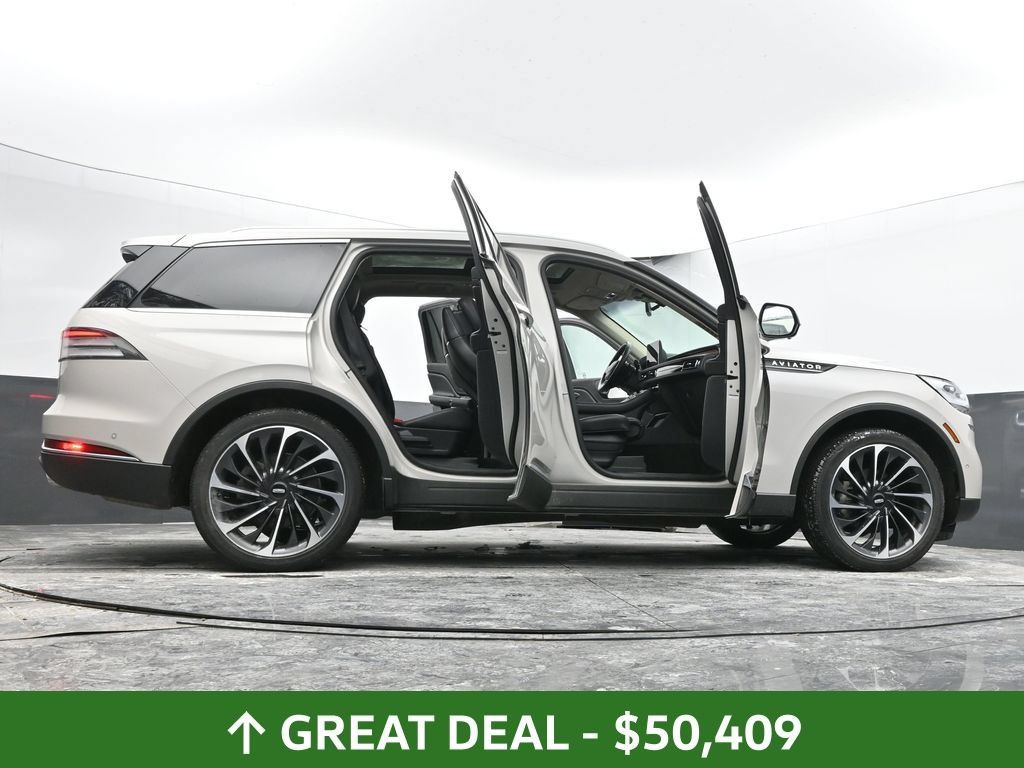 Used 2024 Lincoln Aviator Reserve w/ Equipment Group 201A AWD/4WD image 78