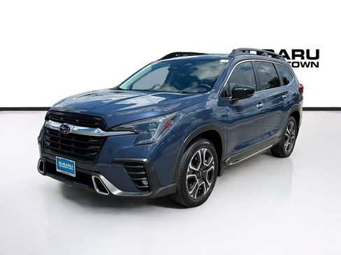 Used 2024 Subaru Ascent Touring AWD/4WD image 3