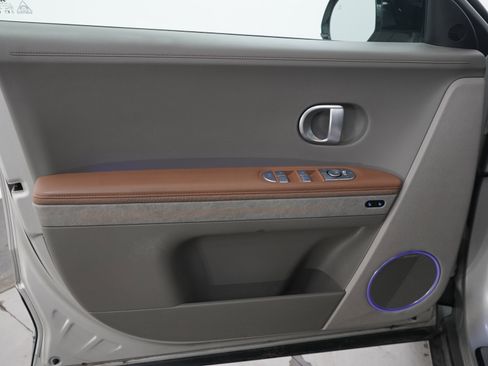 Certified 2024 Hyundai Ioniq 5 Limited AWD/4WD image 21