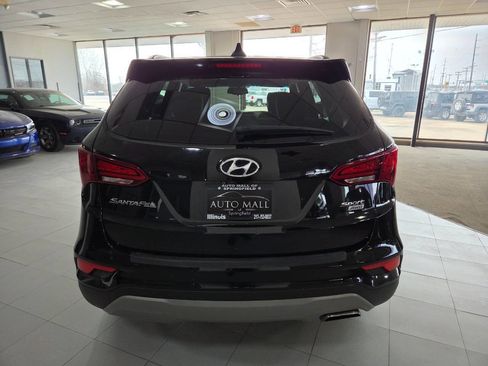 Used 2017 Hyundai Santa Fe Sport image 6