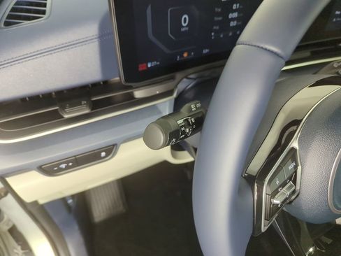 New 2026 Kia Carnival SX image 21