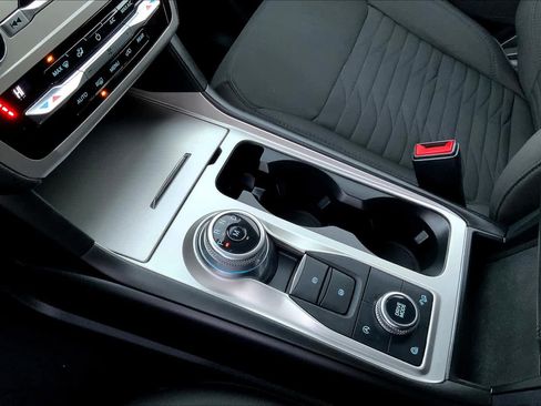 Used 2021 Ford Explorer XLT w/ Class III Trailer Tow Package image 17