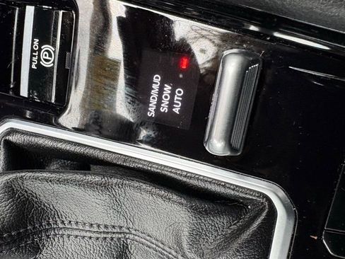 Used 2023 Jeep Compass Limited w/ Elite Group image 35