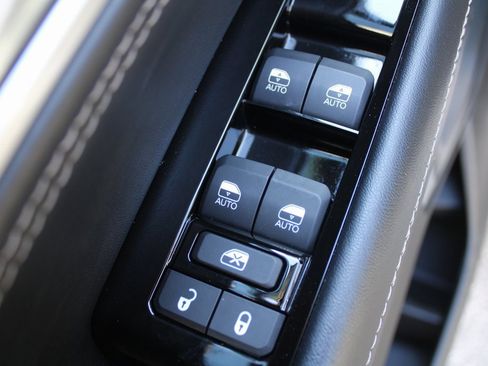 Used 2022 Jeep Wagoneer Series II image 18