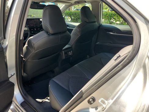 Used 2024 Toyota Camry XSE w/ Driver Assist Package FWD image 9