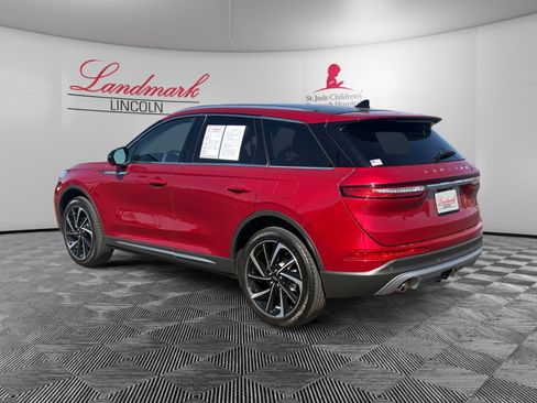 Certified 2024 Lincoln Corsair Reserve w/ Equipment Group 201A AWD/4WD image 3