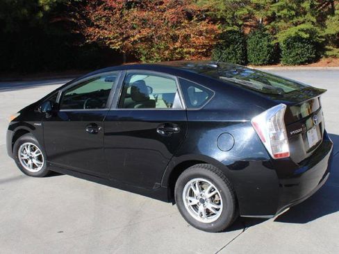 Used 2011 Toyota Prius Two image 3