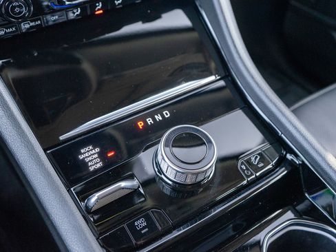 Used 2023 Jeep Grand Cherokee 4WD 4xe w/ Luxury Tech Group II image 22