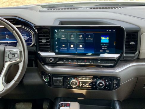 Used 2022 Chevrolet Silverado 1500 LTZ w/ LTZ Premium Package image 50