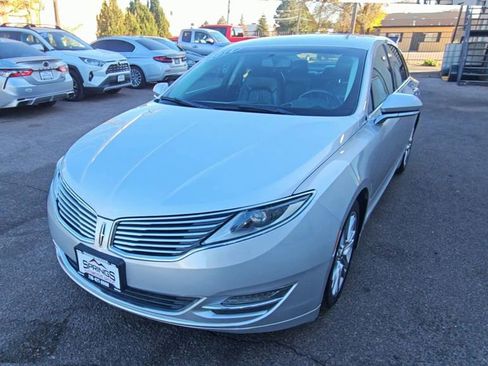 Used 2014 Lincoln MKZ Base w/ Equipment Group 101A Select image 3