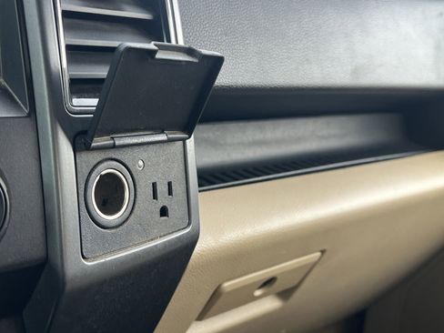 Used 2019 Ford F150 XLT w/ Equipment Group 302A Luxury image 12