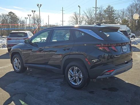 Used 2025 Hyundai Tucson SE AWD/4WD image 6