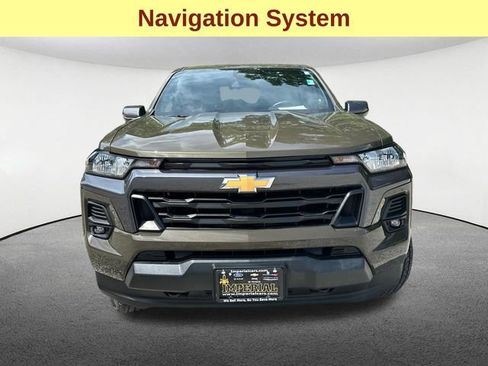 Used 2023 Chevrolet Colorado LT w/ LT Convenience Package AWD/4WD image 4