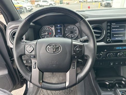 Used 2023 Toyota Tacoma TRD Off-Road image 14