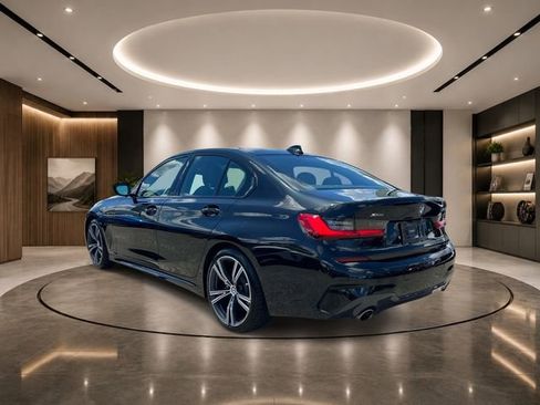 Used 2020 BMW 330i xDrive Sedan w/ M Sport Package AWD/4WD image 5