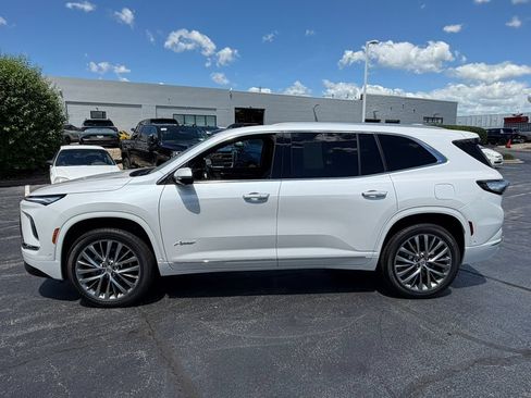 Certified 2025 Buick Enclave Avenir w/ Super Cruise Package AWD/4WD image 7