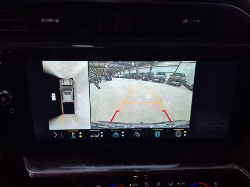 Used 2023 GMC Sierra 1500 Denali w/ Technology Package image 16