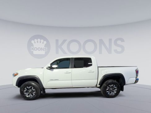 Used 2022 Toyota Tacoma TRD Off-Road image 7