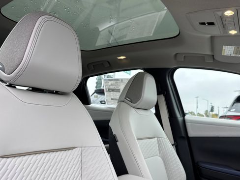 New 2026 Nissan Leaf Platinum+ w/ Cargo Package (Platinum+) image 14