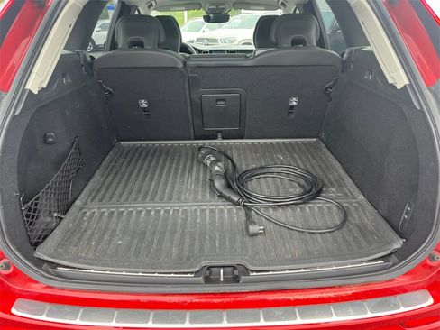 Used 2024 Volvo XC60 T8 Ultimate image 20