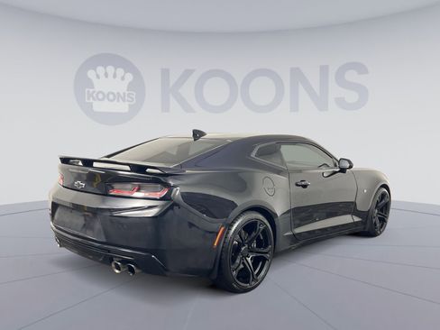 Used 2018 Chevrolet Camaro SS image 7