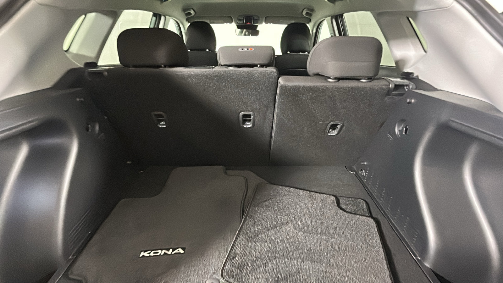 Used 2026 Hyundai Kona SEL Sport FWD image 36
