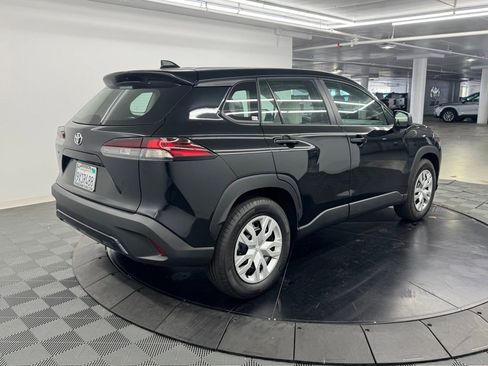 Used 2026 Toyota Corolla Cross L FWD image 5