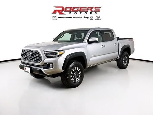 Certified 2021 Toyota Tacoma TRD Off-Road w/ Technology Package AWD/4WD image 8