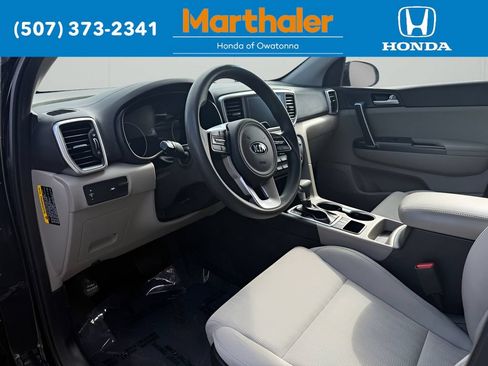 Used 2020 Kia Sportage LX FWD image 13