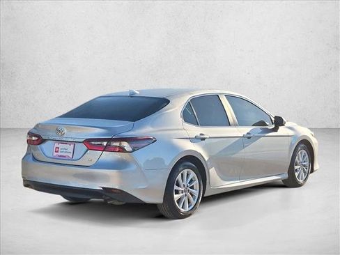 Used 2024 Toyota Camry LE FWD image 5