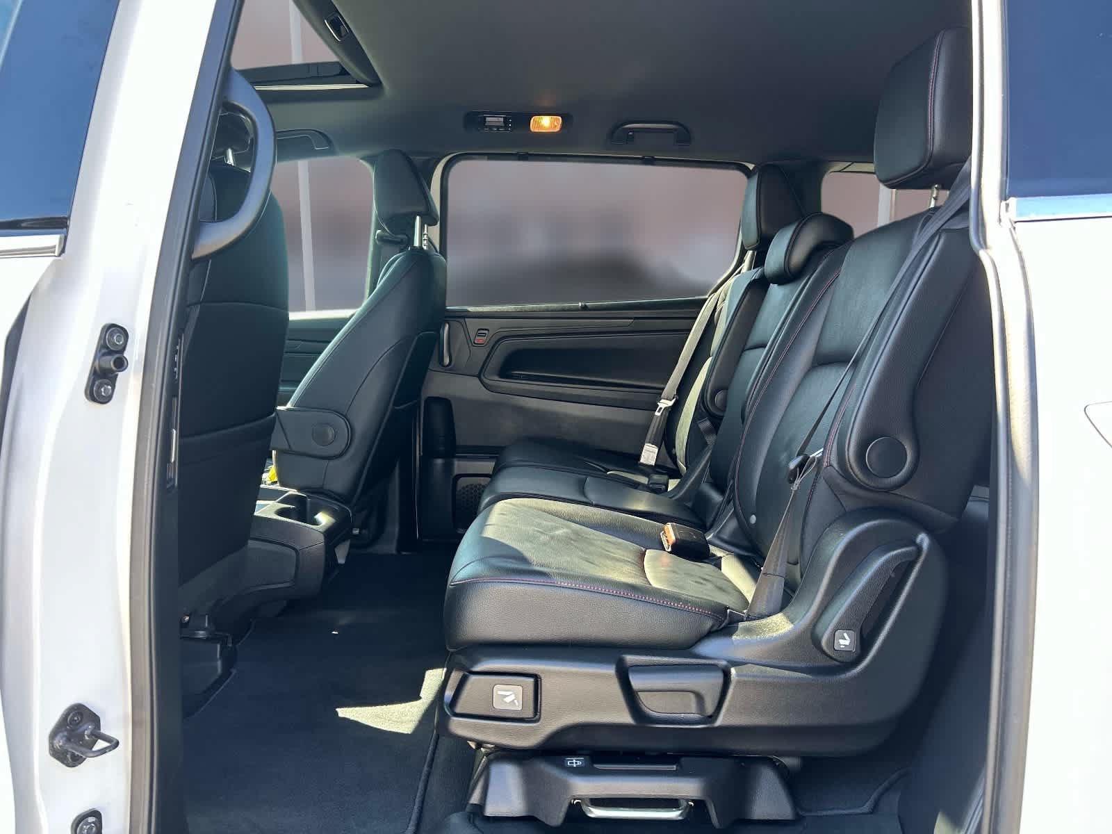 Used 2025 Honda Odyssey Sport-L image 25