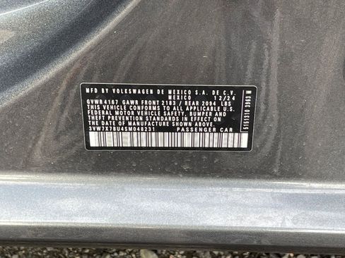 Used 2025 Volkswagen Jetta SE image 28