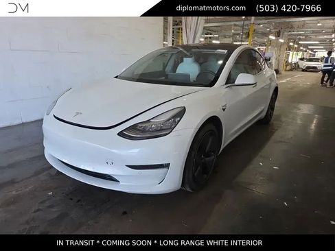 Used 2018 Tesla Model 3 Long Range image 2